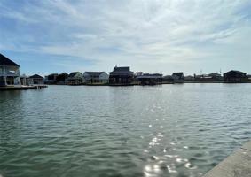 1275 Lagoon Drive