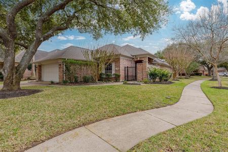 2435 Teal Shore Court