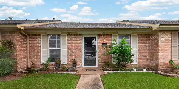 2316 Buchanan Drive