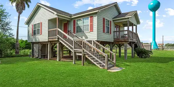 7228 Highland Bayou Drive