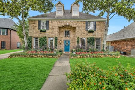 2111 Riverside Drive