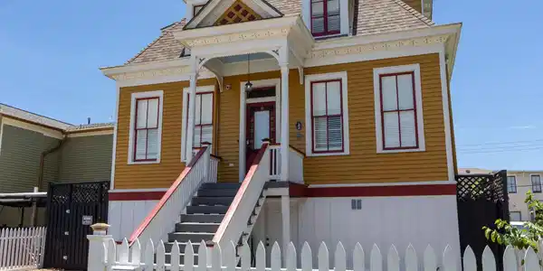 1905 Avenue M 1/2