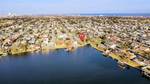 1901 Bayou Shore Drive
