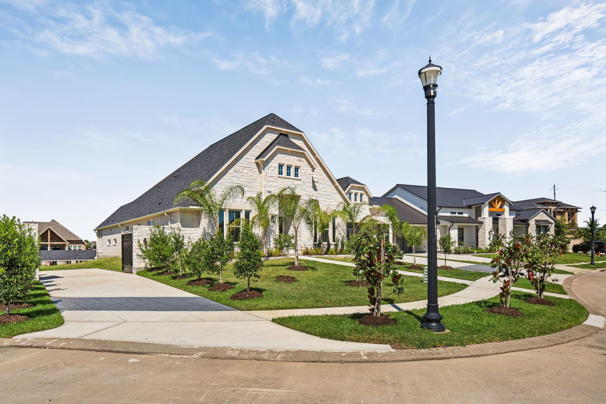 Image 3: Another perspective highlighting the home&rsquo;s curb a