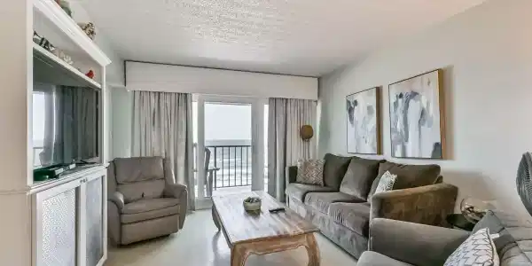 7310 Seawall Boulevard