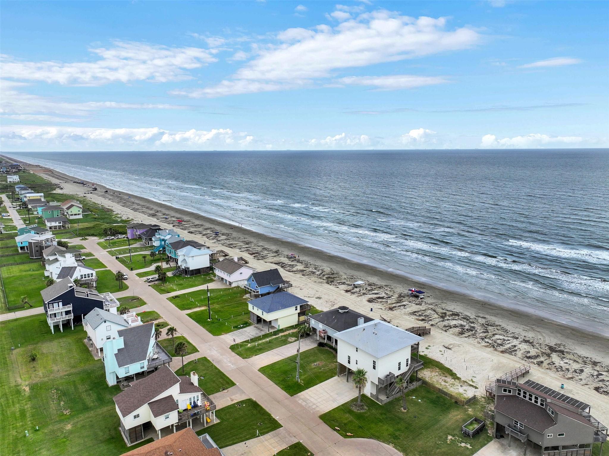 Image 4: Karankawa subdivision is a small beachside communi