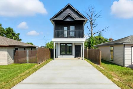 422 N 7th Avenue