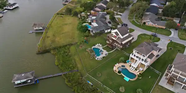 2009 Oceanview Drive