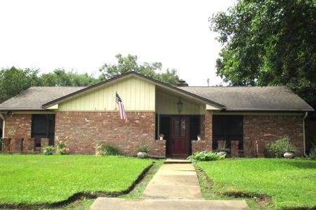 319 Forest Lake Drive Drive