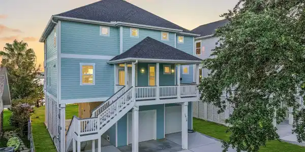 1519 Bayou Shore Drive