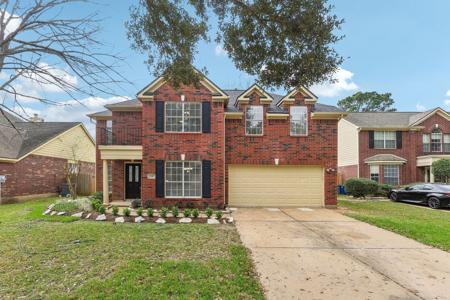 2207 Golden Sails Drive