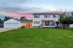 206 E Forest Avenue