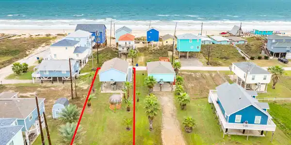 Image 3: Red lines indicate approximate property boundaries