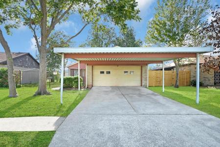 5105 Deborah Lane