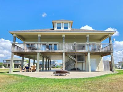 1588 W Bayshore Drive