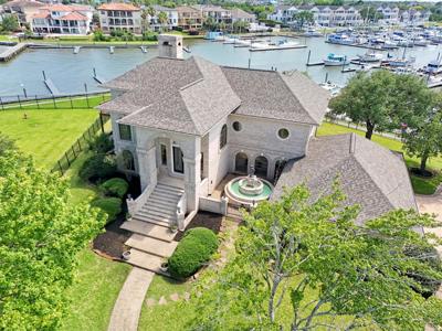 107 Twin Oaks Way