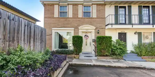 18218 Heritage Lane