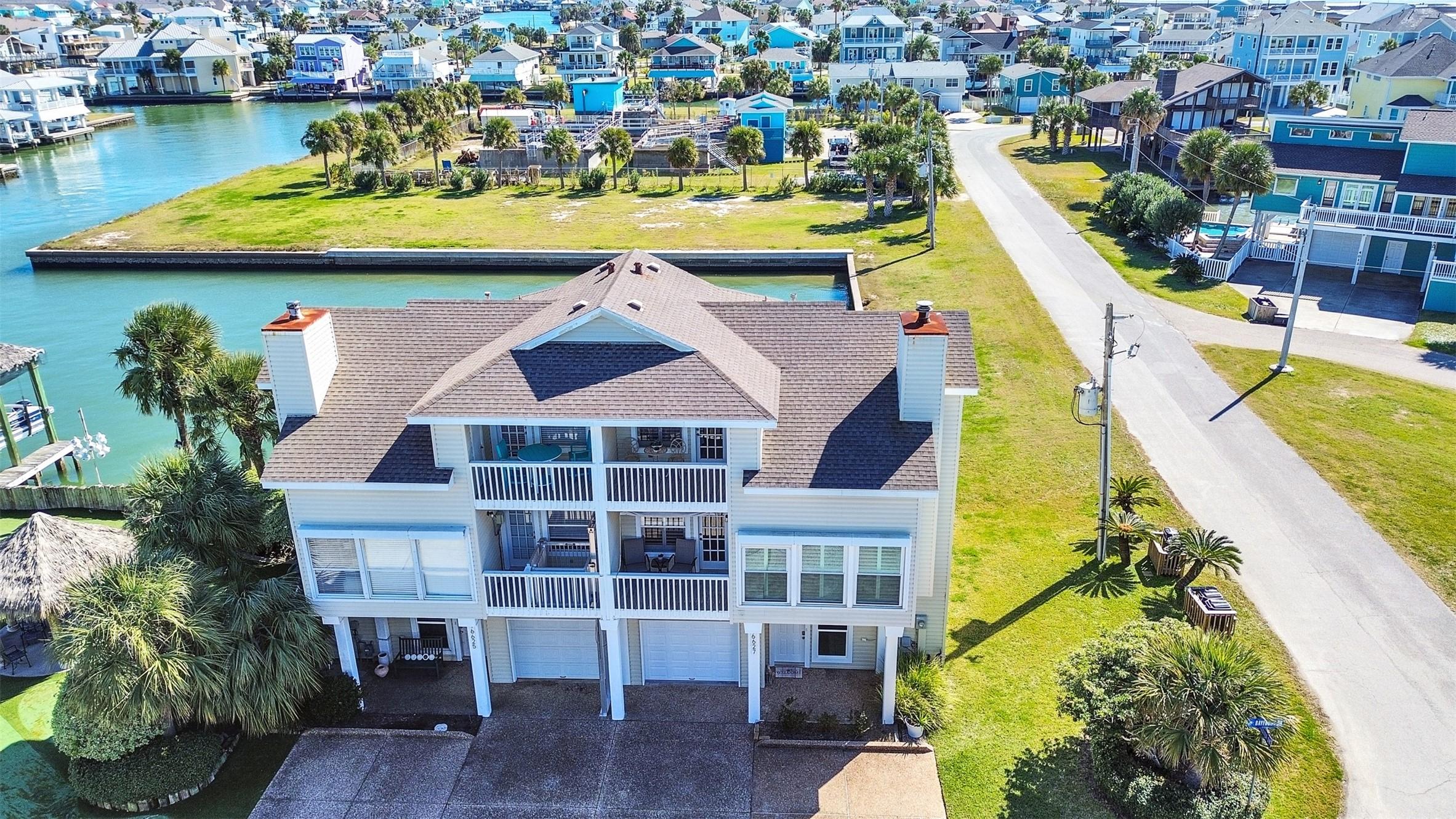 Image 2: Right side is 16627 Bayfront Dr