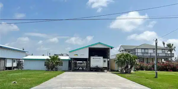 1116 Rainbow Drive