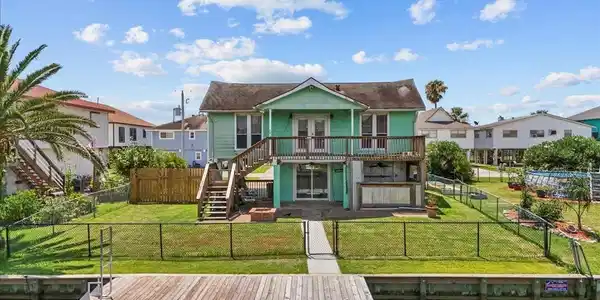 868 Bonita Street
