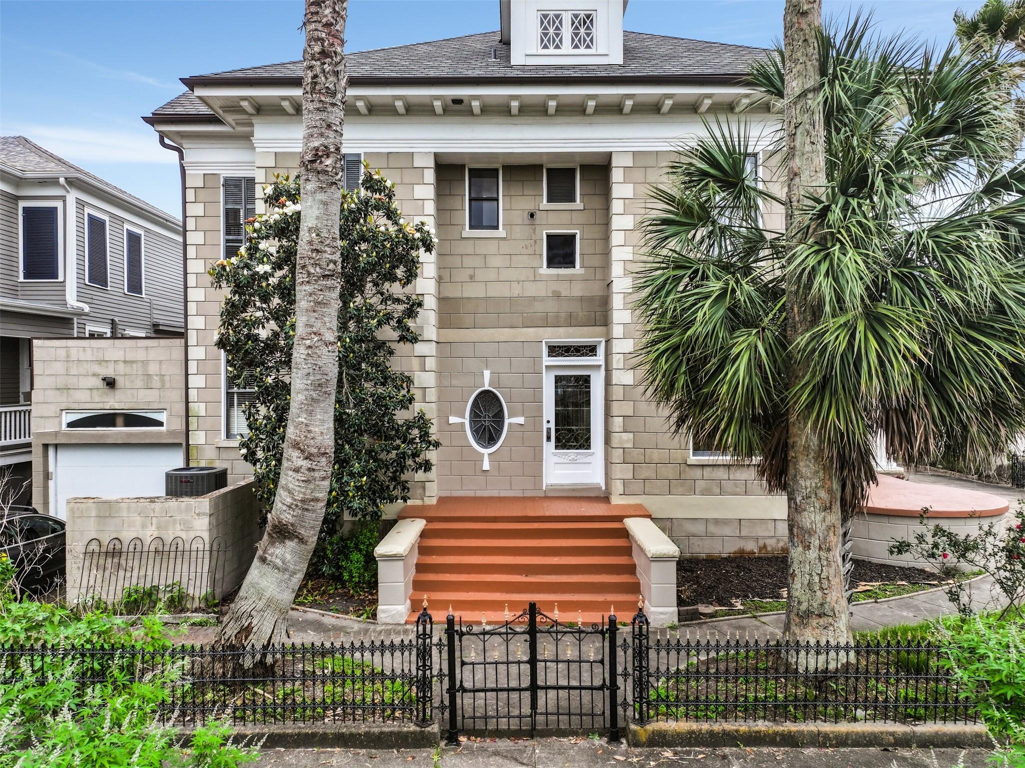 Image 2: This Photo Depicts the Side Entrance on Sealy Stre