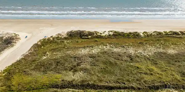 Image 2: BEACHFRONT AT SEASIDE ESTATES
