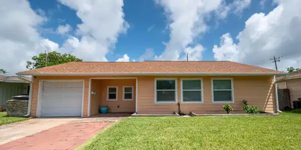 104 Bonita Avenue