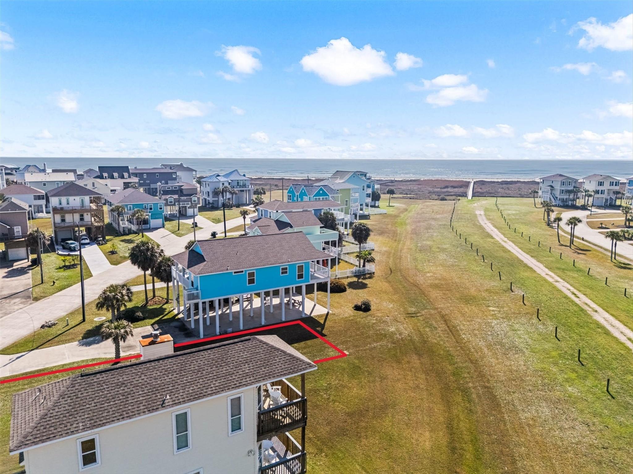 Image 4: Greenbelt  allowing for Gulf view from house