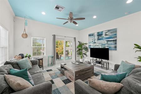 4315 Ave Q 1/2