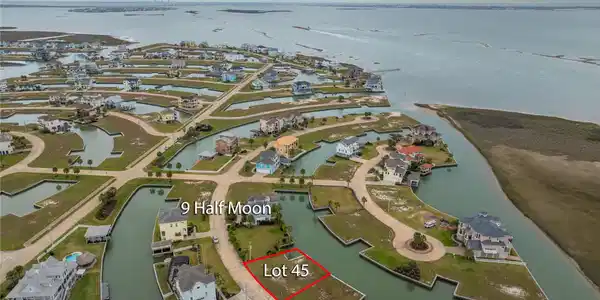 Image 2: Direct access to Harborwalks South Channel & the I
