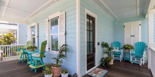 Image 2: Working wood shutters. Large porch for furniture a