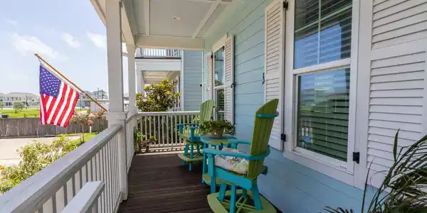 Image 3: Continuation of the front porch.  Double paned win