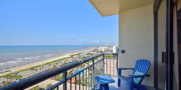 Image 2: Enjoy stunning ocean views, perfect for relaxation
