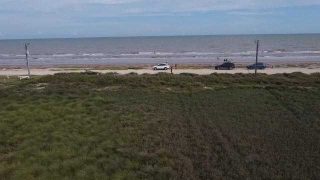 Image 1: Lots Facing the Beach