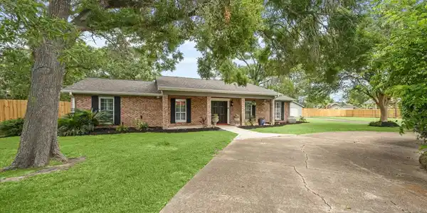 4609 Neal Drive