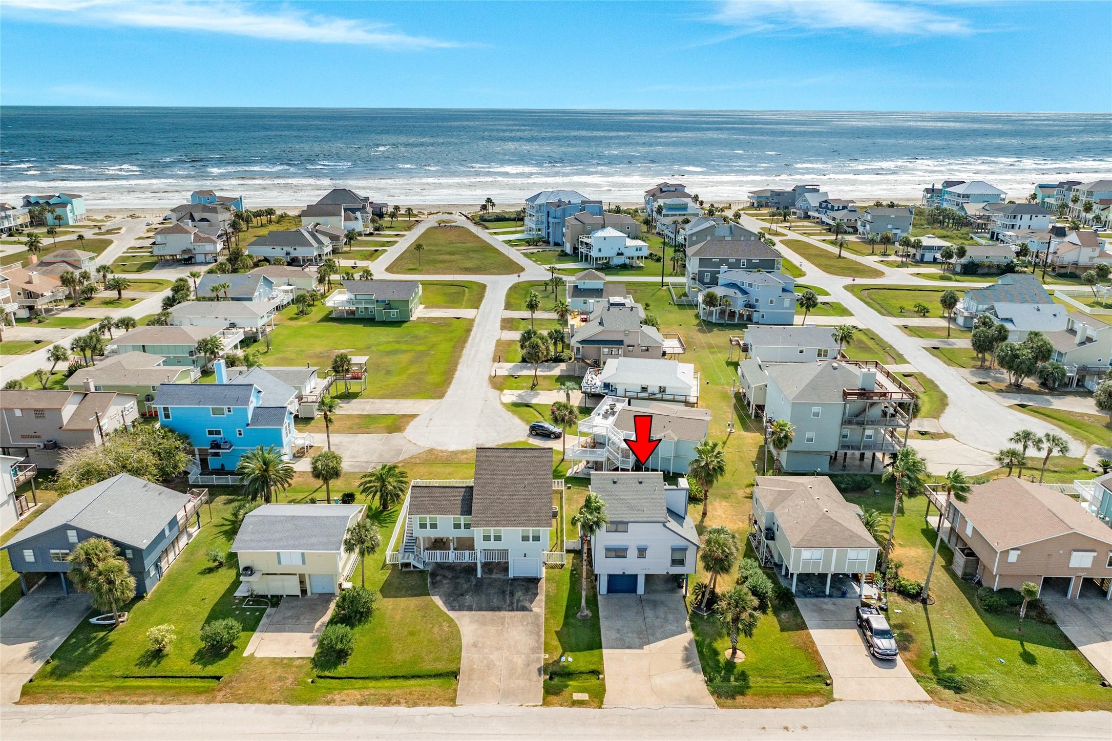 Image 2: Showing close proximity to beach.