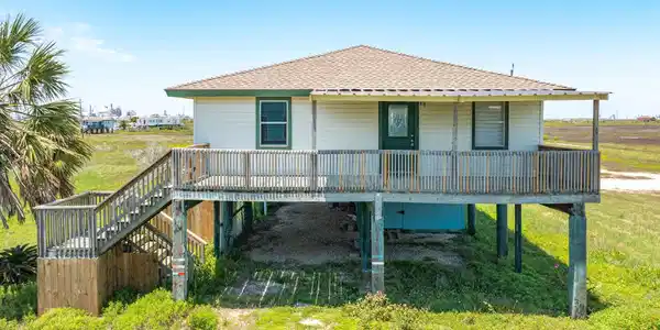 910 Monument Drive
