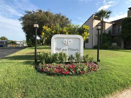 7037 N Holiday Drive