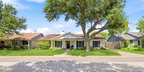3002 Beluche Drive
