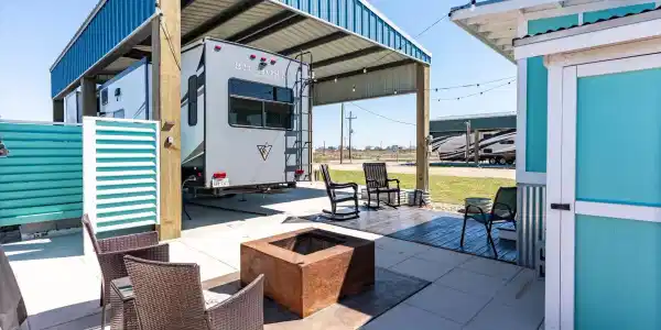 1137 Beach Front Road