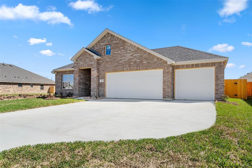 4218 Rhodes Lane, Texas City, TX lhrmls01542105