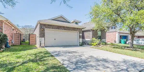 2545 Blue Heron Circle