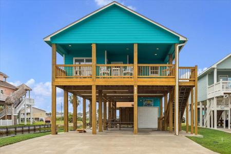 923 Tidelands Drive