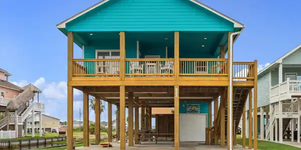 923 Tidelands Drive