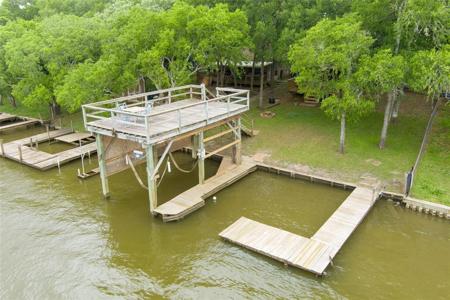909 Private Road 652