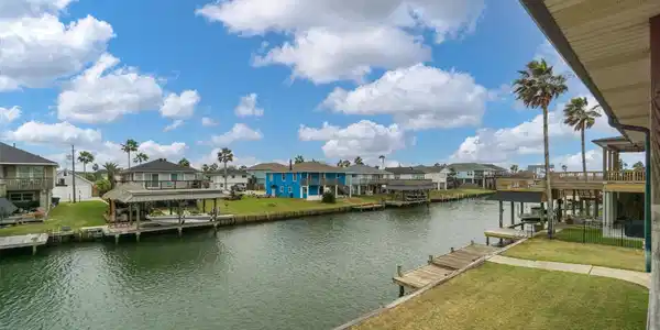 547 Pompano Street