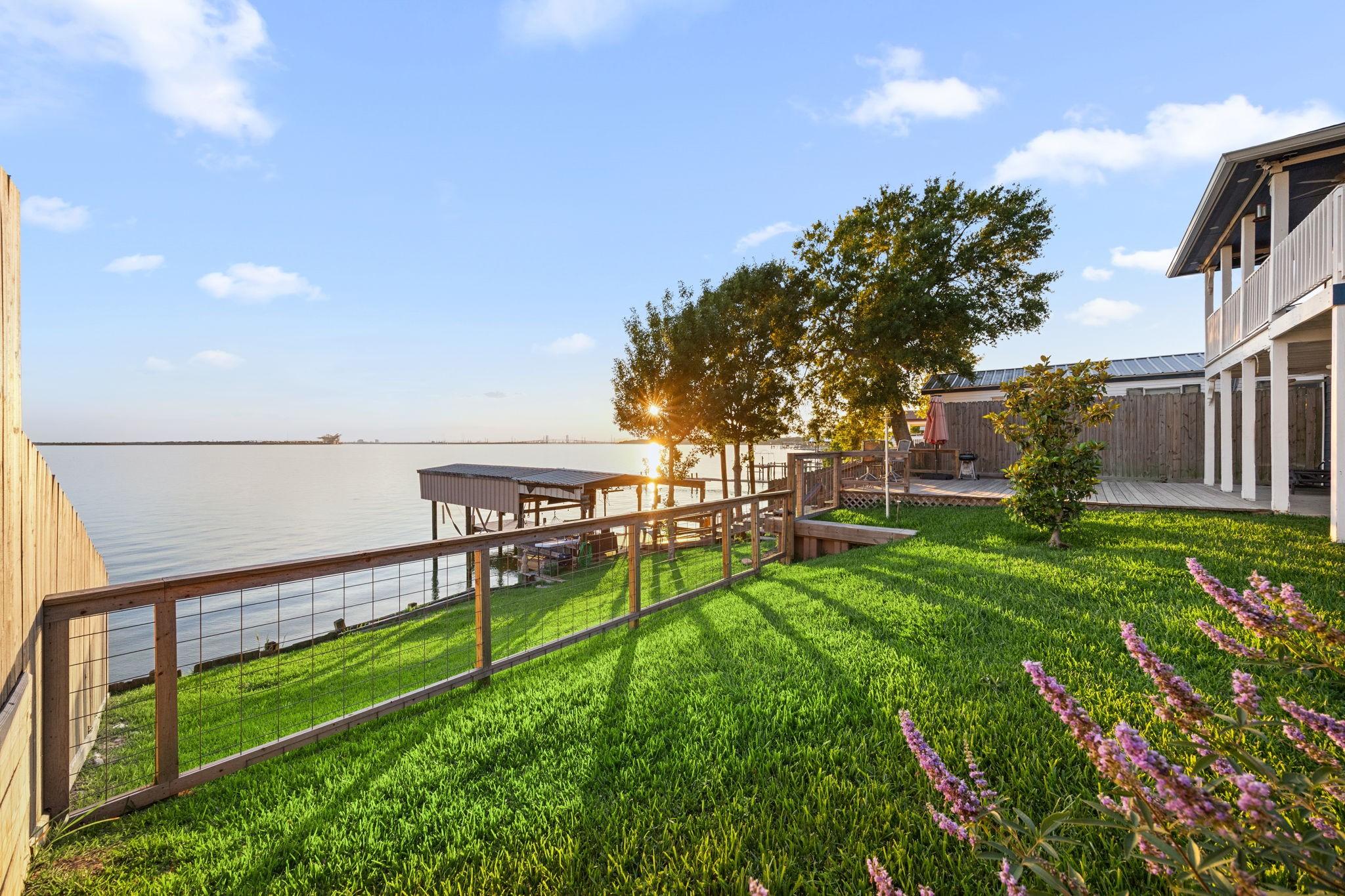Image 1: Check out the water views at 3114 Bay Oaks Harbor!