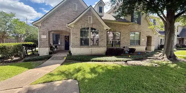 2415 Clippers Square