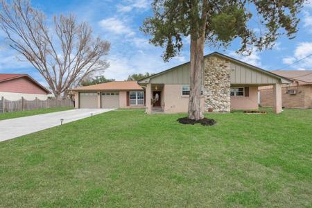 214 Yaupon Drive