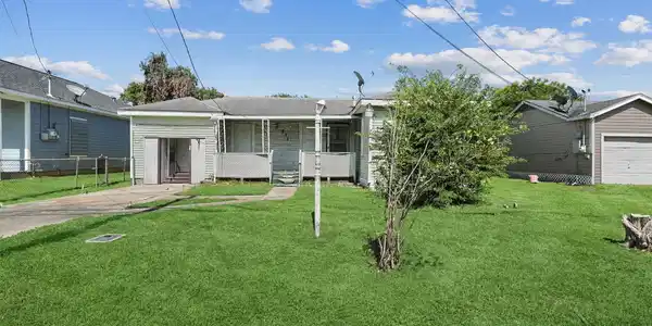 121 Lake Road